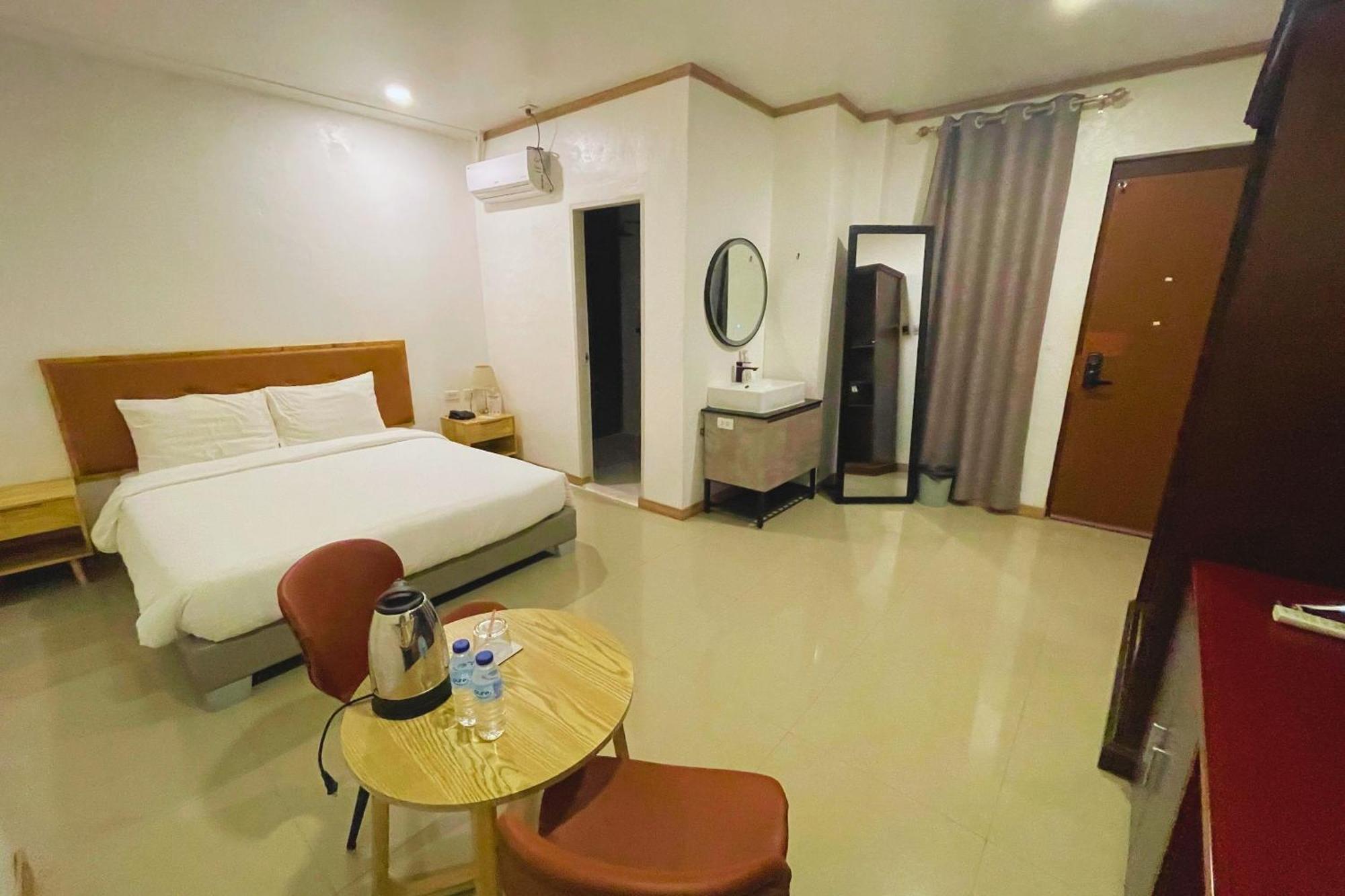Hotel Halo Angeles City Quarto foto