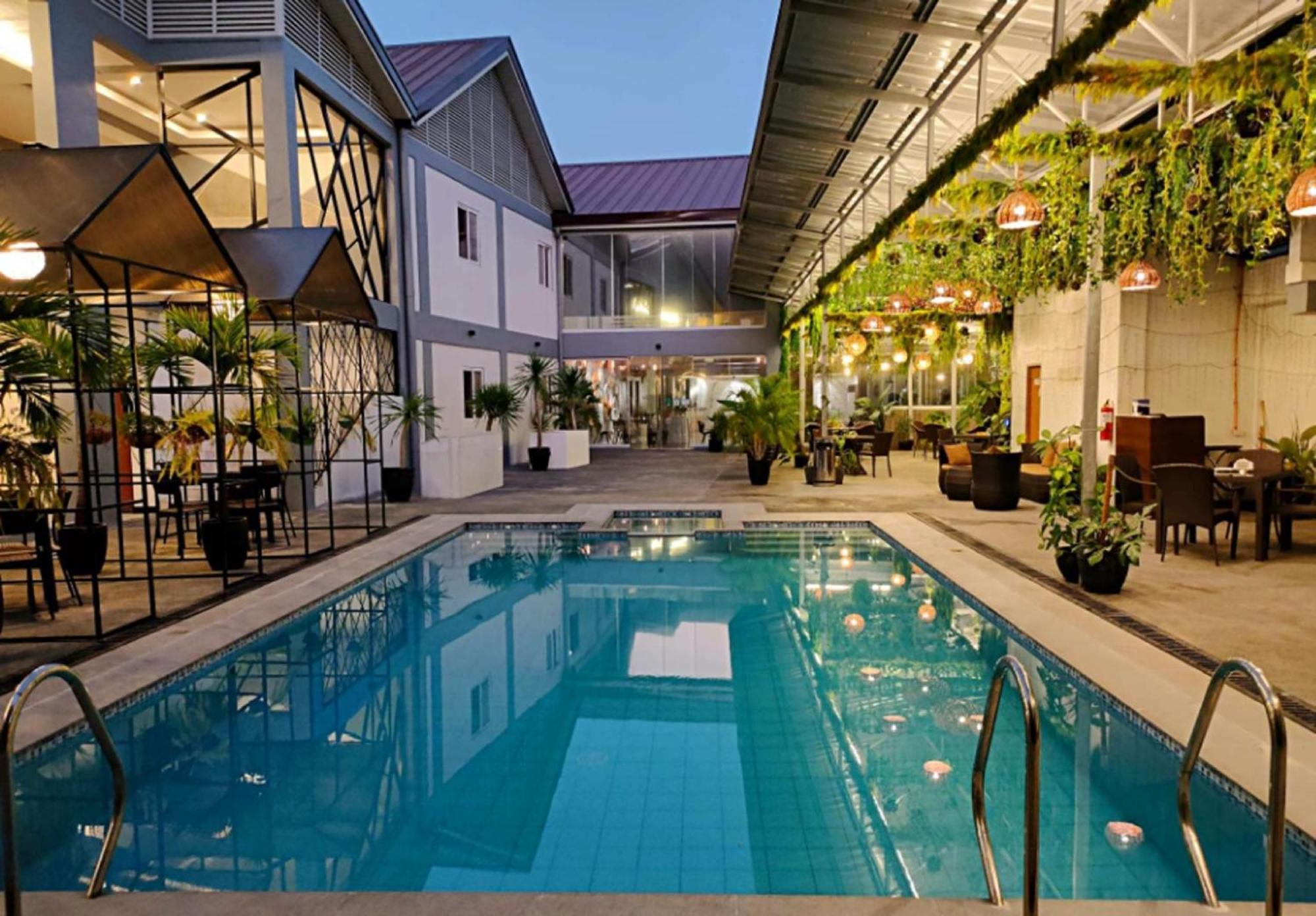 Hotel Halo Angeles City Exterior foto